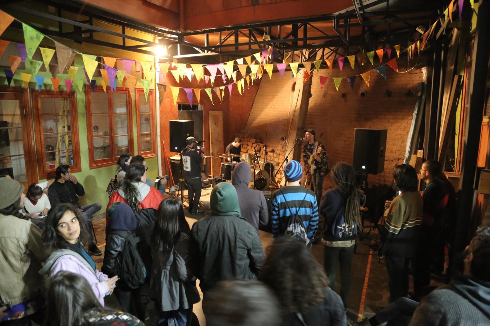 La Casa Del Puerto, Hostal Cultural, Cerro Alegre Valparaiso Bagian luar foto